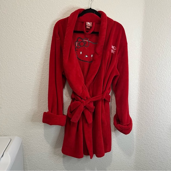 Sanrio Hello Kitty Red Plush Bath Robe Pockets Embroidered Womens Size L - Picture 2 of 14